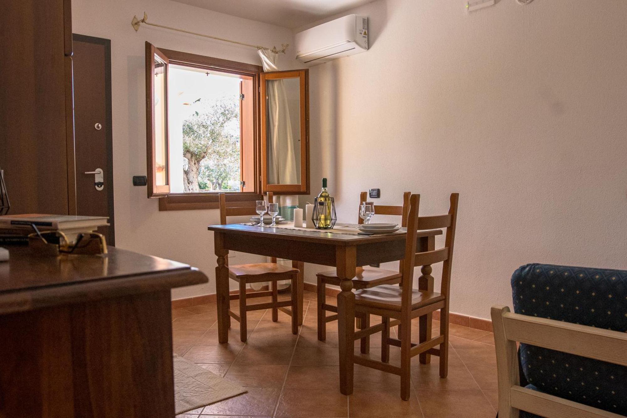 Residence Cala Viola Cala Liberotto Extérieur photo